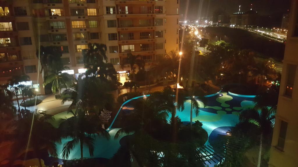 Qaiser Executive East Lake Apartment