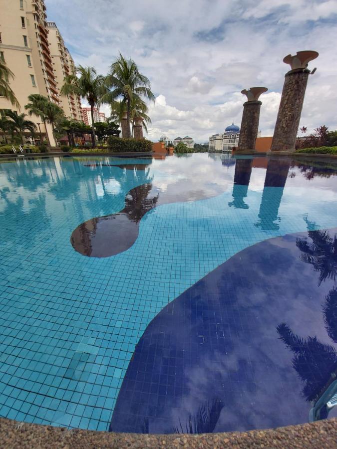 Apartment Qaiser Executive East Lake